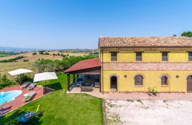 Holiday house Montefano for 1 - 13 persons with 5 bedrooms - Holiday home