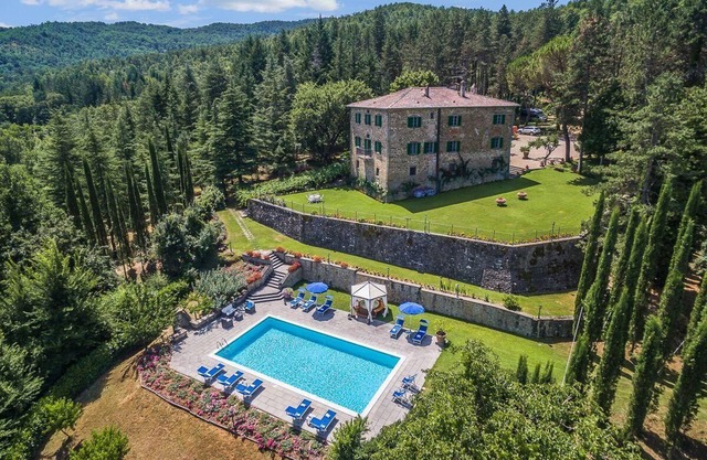 Holiday house Monterchi for 1 - 12 persons with 6 bedrooms - Holiday home