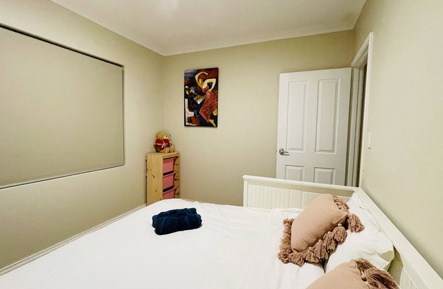 Holiday house near Airport/DFO/Costco/Casino