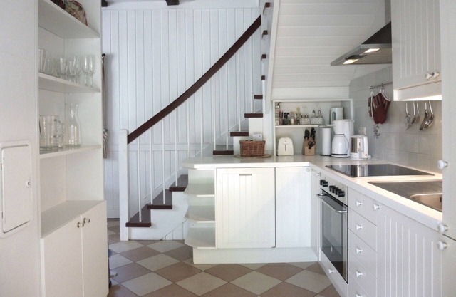 Holiday house near the beach with garden, fireplace, WiFi, sauna and whirlpool