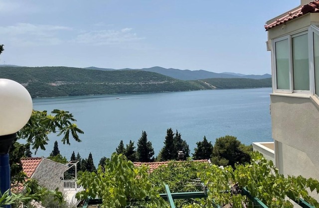 Holiday house Neum for 8 - 12 persons with 5 bedrooms - Holiday home