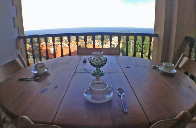 Holiday house Pechon for 1 - 8 persons with 4 bedrooms - Holiday home