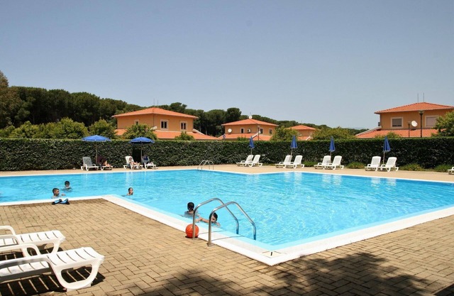 Holiday house Pizzo for 1 - 6 persons with 3 bedrooms - Twin house