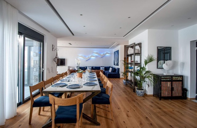 Holiday house Plaka for 1 - 12 persons with 6 bedrooms - Holiday house