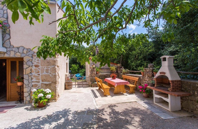 Holiday house Polje for 1 - 5 persons with 2 bedrooms - Row house
