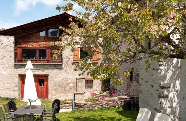 Holiday house Poschiavo for 4 - 8 persons with 4 bedrooms - Holiday house