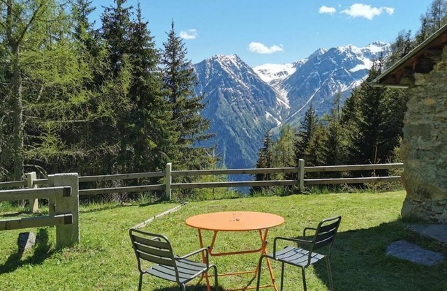 Holiday house Poschiavo for 2 - 4 persons with 2 bedrooms - Farmhouse