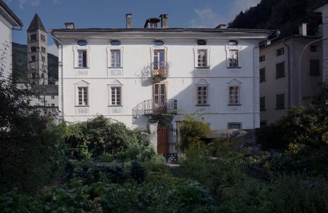 Holiday house Poschiavo for 1 - 6 persons with 3 bedrooms - Castle