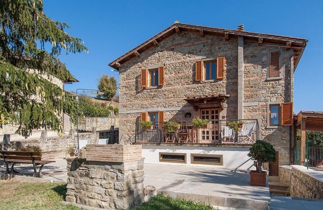 Holiday house Pratovecchio for 1 - 4 persons with 2 bedrooms - Farmhouse