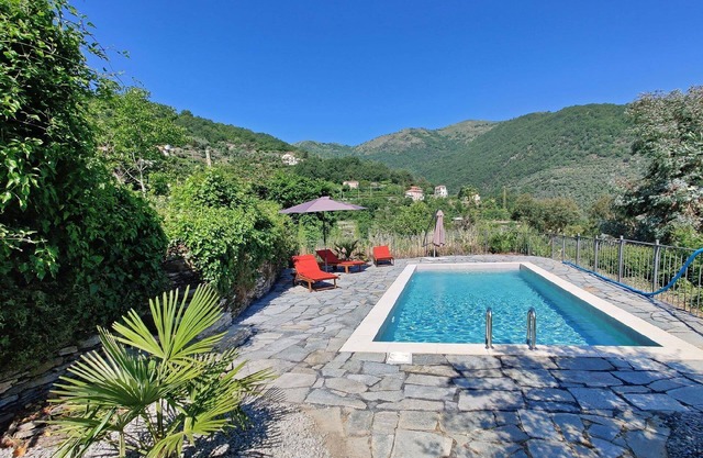 Holiday house Prela for 2 - 7 persons with 3 bedrooms - Holiday house