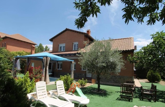 Holiday house Seseña Nuevo for 1 - 14 persons with 5 bedrooms - Holiday home