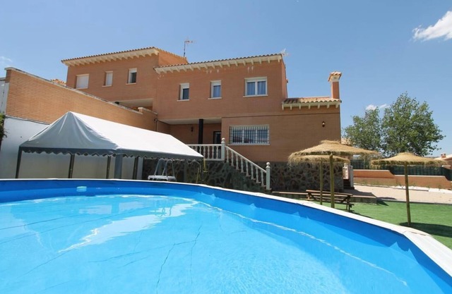 Holiday house Seseña Nuevo for 1 - 12 persons with 4 bedrooms - Holiday home