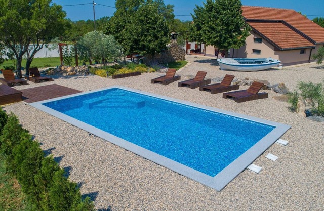 Holiday house Smrdelje for 1 - 11 persons with 4 bedrooms - Holiday house
