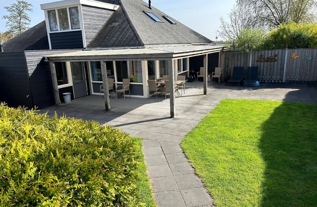 Holiday house Stavenisse for 1 - 5 persons with 2 bedrooms - Holiday house