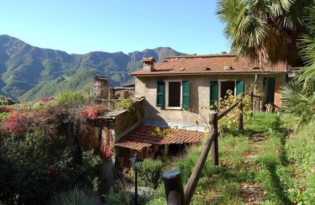 Holiday house Stazzema for 1 - 6 persons with 3 bedrooms - Holiday home