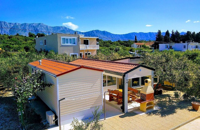 Holiday house Sucuraj for 1 - 4 persons with 2 bedrooms - Holiday house