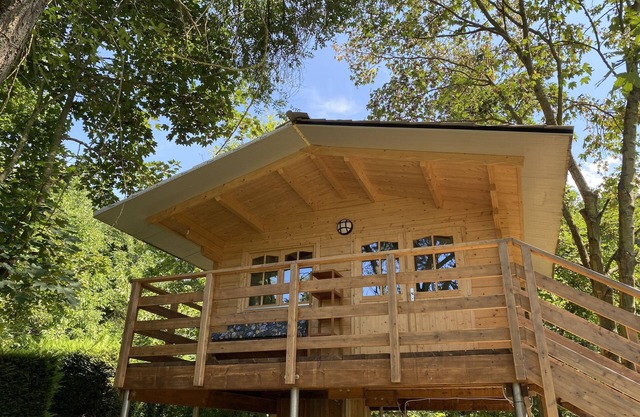 Holiday house sull’albero Rural eco in Alba