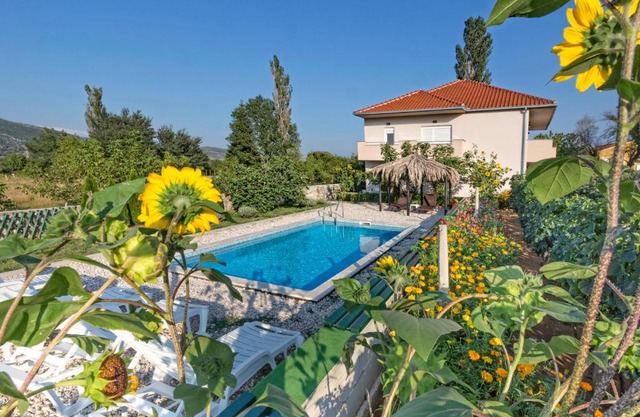 Holiday house Suzana