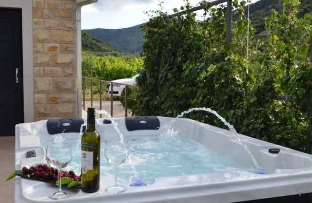Holiday house Toni - modern: - Dol (Brac), Island Brac, Croatia