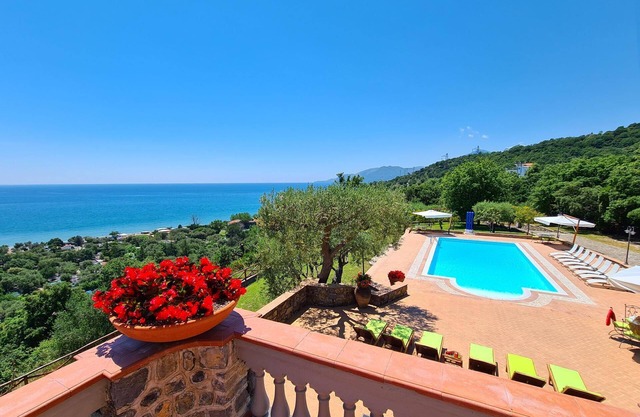 Holiday house Vibonati for 1 - 14 persons with 5 bedrooms - Holiday house