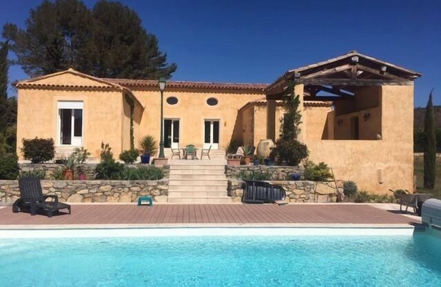 Holiday house Villecroze for 1 - 8 persons with 4 bedrooms - Holiday house