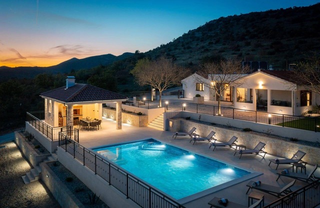 Holiday house Vodice for 1 - 8 persons with 4 bedrooms - Holiday home