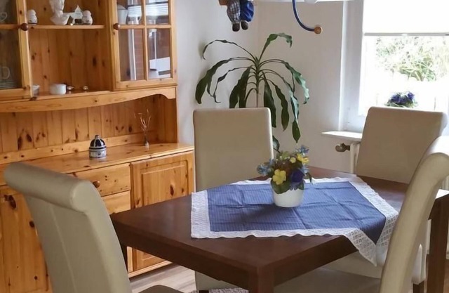 Holiday house Wilhelmshaven for 1 - 5 persons with 2 bedrooms - Holiday home