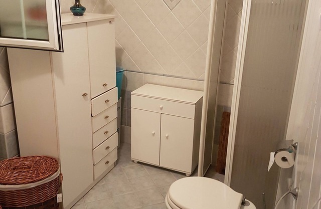 HOLIDAY HOUSE WITH LARGE GARDEN CENTRAL SWEATER AREA (LE)