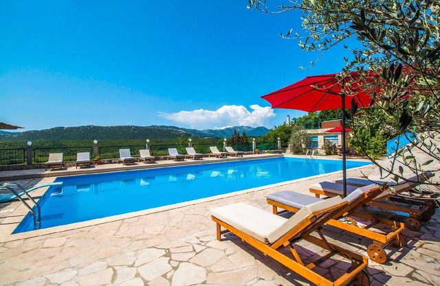 Holiday house Zadvarje for 1 - 26 persons with 10 bedrooms - Holiday house