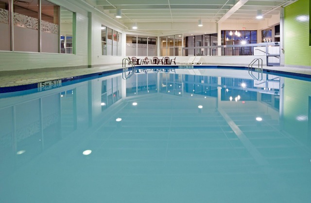 Holiday Inn Burlington Hotel & Conference Centre, an IHG Hotel
