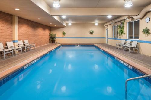 Holiday Inn Express Hotel & Suites 1000 Islands - Gananoque by IHG