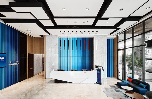 Holiday Inn Express Kaohsiung Love River, an IHG Hotel