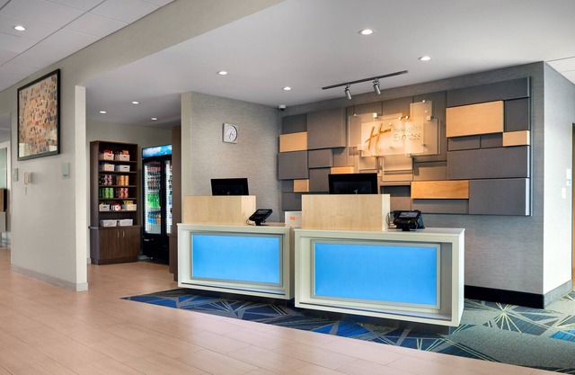 Holiday Inn Express Lake Park, an IHG Hotel