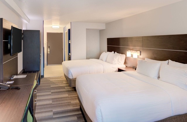 Holiday Inn Express Newberg - Wine Country by IHG