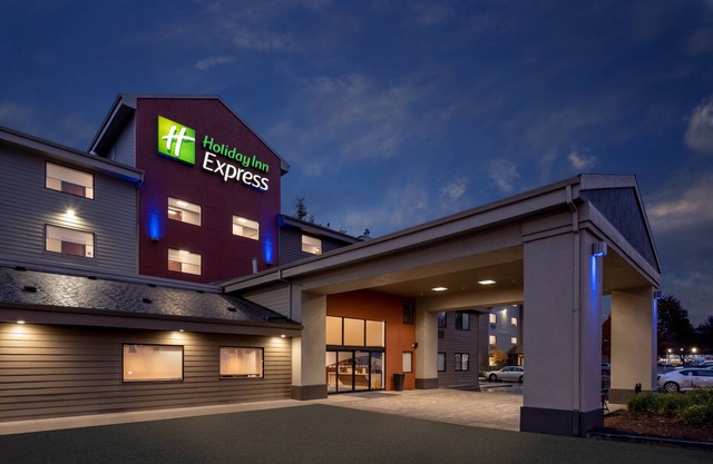Holiday Inn Express Portland SE- Clackamas Area by IHG