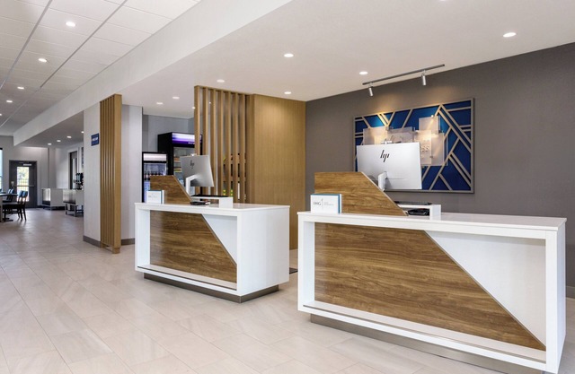 Holiday Inn Express & Suites Macclenny by IHG