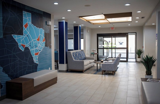 Holiday Inn Express & Suites Center by IHG