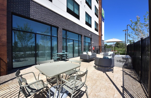 Holiday Inn Express & Suites Spring - Woodlands Area by IHG