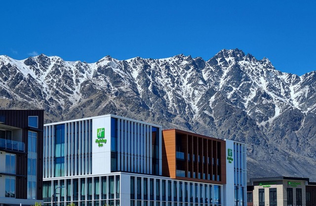 Holiday Inn Queenstown Remarkables Park by IHG