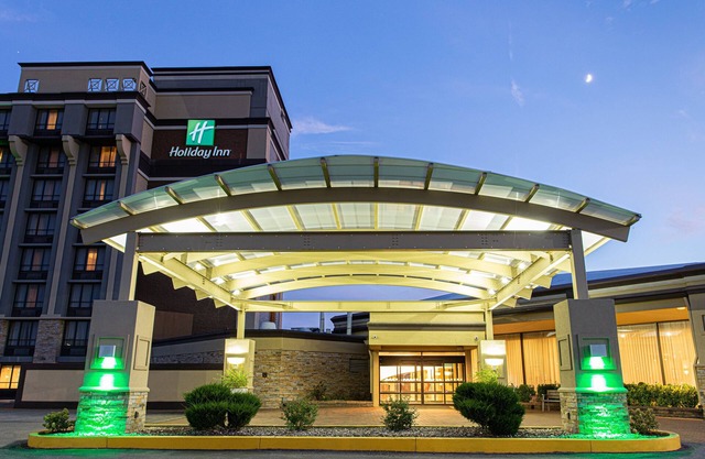 Holiday Inn St. Louis Arpt West-Earth City by IHG
