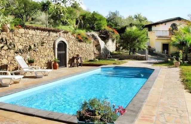 Holiday house Francavilla di Sicilia for 8 - 9 persons with 4 bedrooms - Holiday home