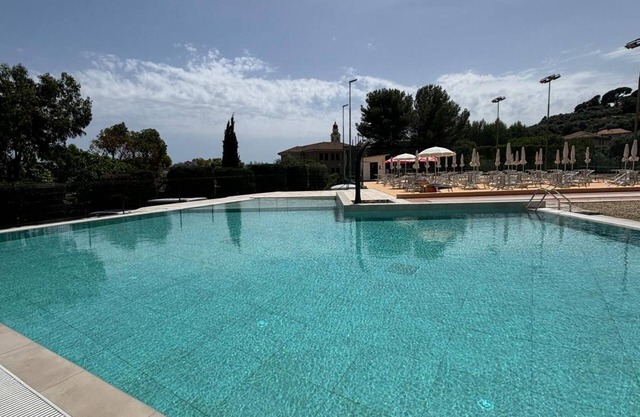 Holiday Home 'E6-11 Monolocale Borgo della Rovere' close to the Sea with Balcony & Wi-Fi