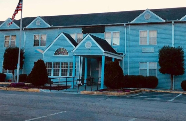 Holiday Lodge