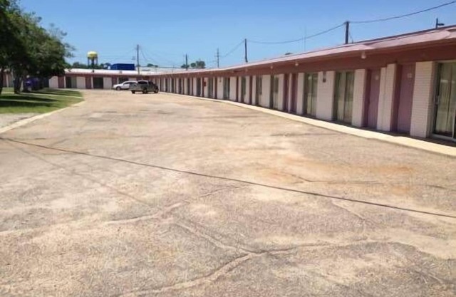 Holiday Motel