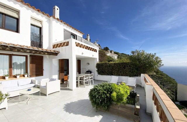 Holiday rental semidetached with swimming pool in Begur, Sa Tuna