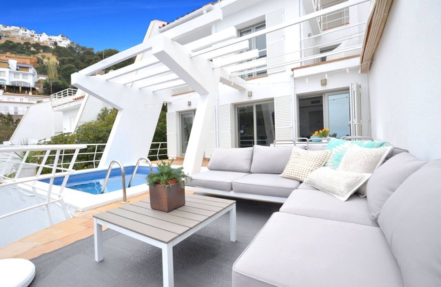 Holiday rental semidetached with swimming pool in Begur, Sa Tuna