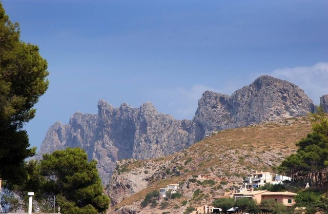 Holiday villa with pool, air conditioning, free internet WIFI, 4 bedrooms, 4 bathrooms