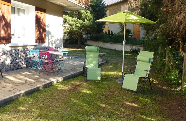 HOLIDAYS IN ANCELLE IN A GROUND FLOOR HOUSE