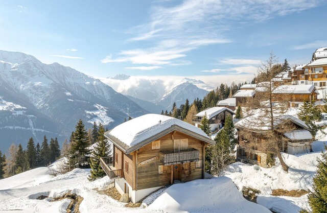 Holidays in the Aletsch Arena at the Aletsch Glacier in the Unesco World Natural