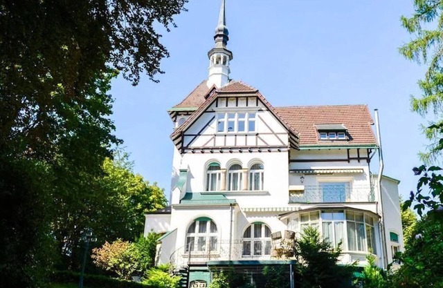 Holidays Villa EMG Dortmund Dusseldorf Cologne 20P
